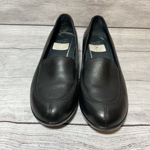 Women’s Dansko Black Debra Napa clog shoe size 39/8.5